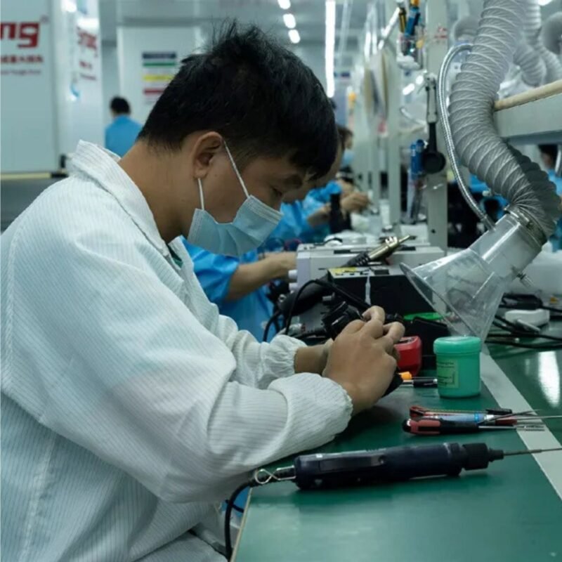 Actual photos of ERDI factory's assembly line workers are at work